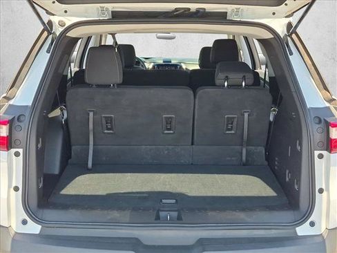 Used 2020 Chevrolet Traverse LS FWD image 6