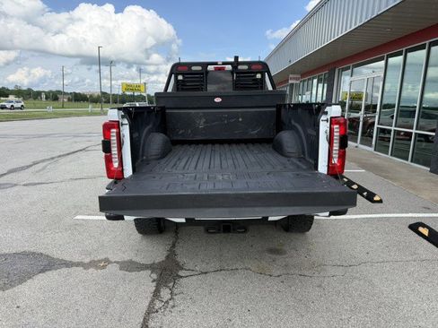 Used 2023 Ford F350 XLT w/ XLT Premium Package AWD/4WD image 5