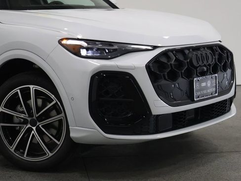 New 2026 Audi Q5 Premium Plus image 3