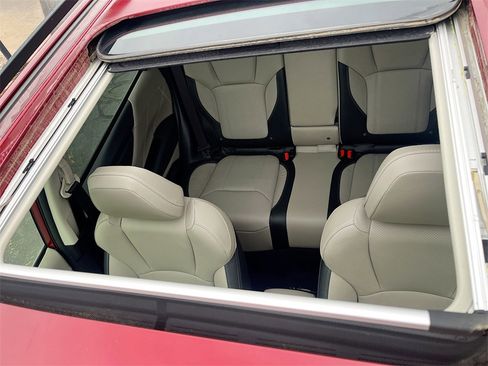 Used 2024 Subaru Forester Limited image 23