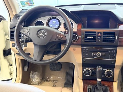 Used 2011 Mercedes-Benz GLK 350 4MATIC image 20