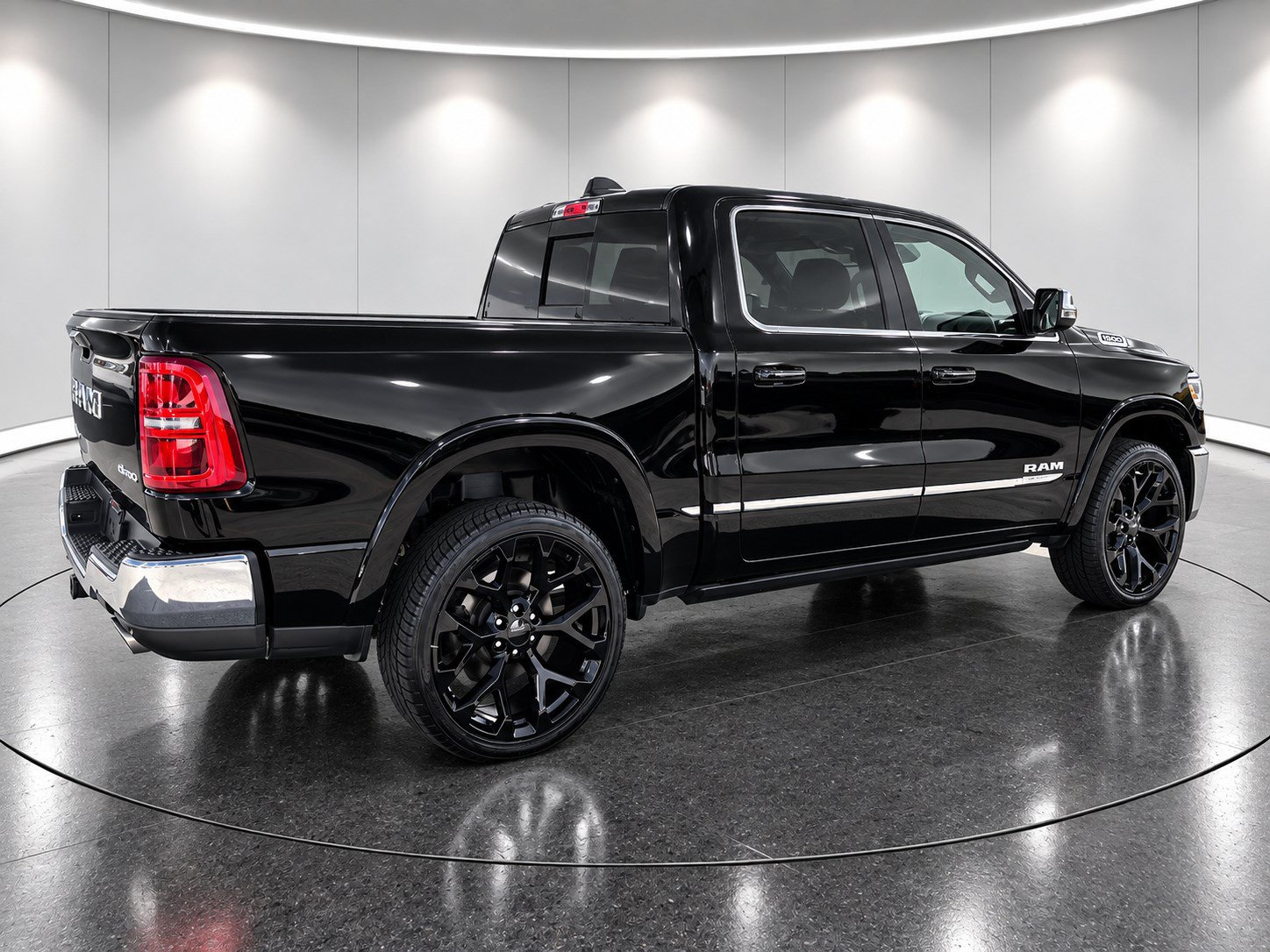 Used 2026 RAM 1500 Limited AWD/4WD image 4
