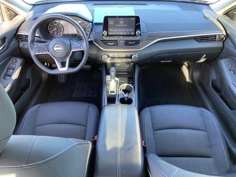 Used 2024 Nissan Altima 2.5 SV image 47