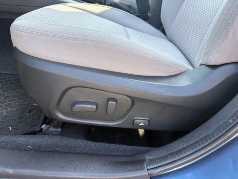 Used 2017 Subaru Forester 2.5i Premium image 23