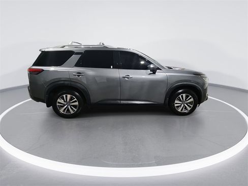 Used 2022 Nissan Pathfinder SL image 9