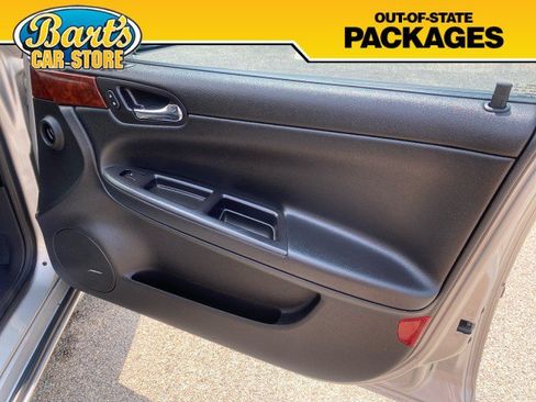 Used 2007 Chevrolet Impala LTZ FWD image 12