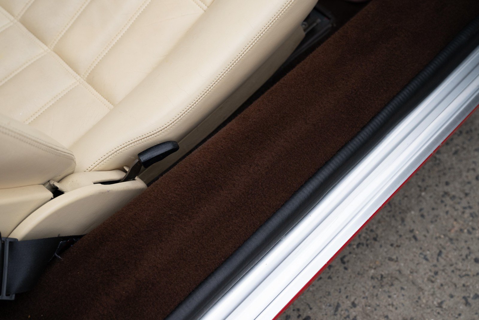 Used 1988 Ferrari 328 GTS RWD image 70