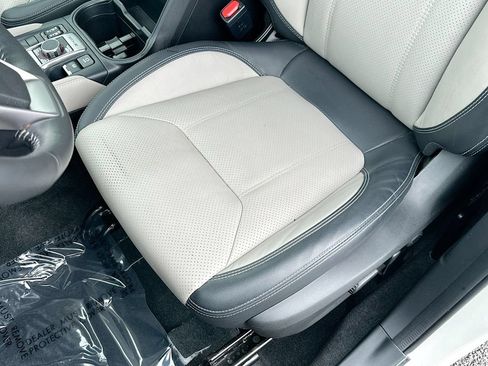 Used 2020 Subaru Forester Limited w/ Popular Package #3 AWD/4WD image 20