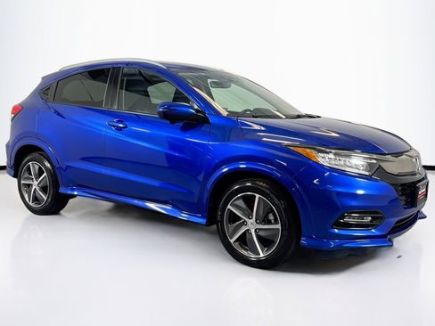 Used 2019 Honda HR-V Touring image 3