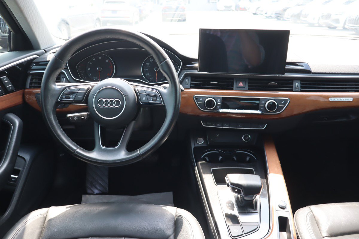 Used 2023 Audi A4 2.0T Premium w/ Convenience Package AWD/4WD image 16