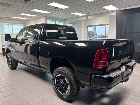 Used 2025 RAM 2500 Laramie AWD/4WD image 5
