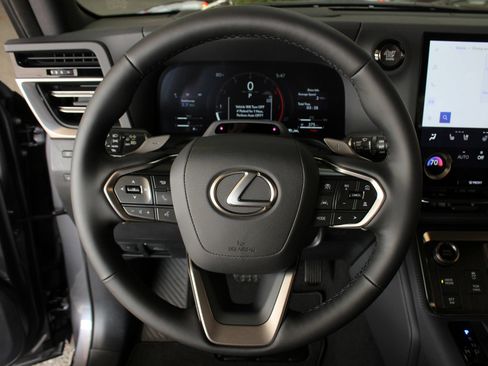 Used 2026 Lexus GX 550 AWD/4WD image 6
