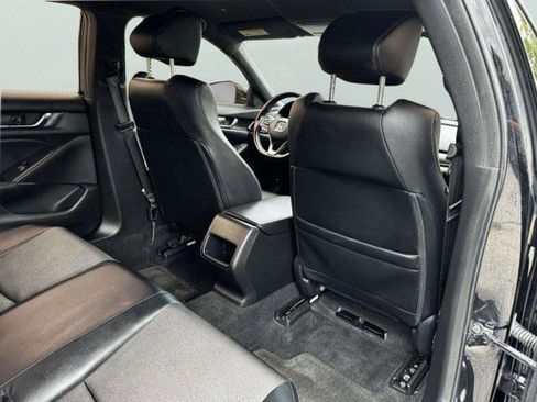 Used 2018 Honda Accord Sport image 49