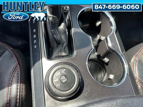 Used 2019 Ford Explorer XLT w/ Equipment Group 202A AWD/4WD image 21