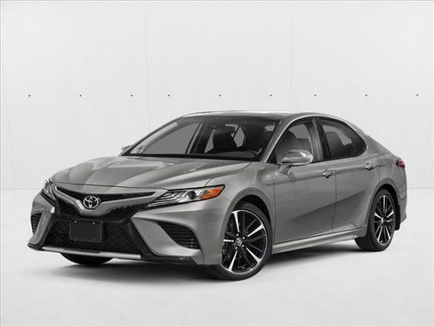 Used 2019 Toyota Camry XSE w/ Navigation Package FWD image 1