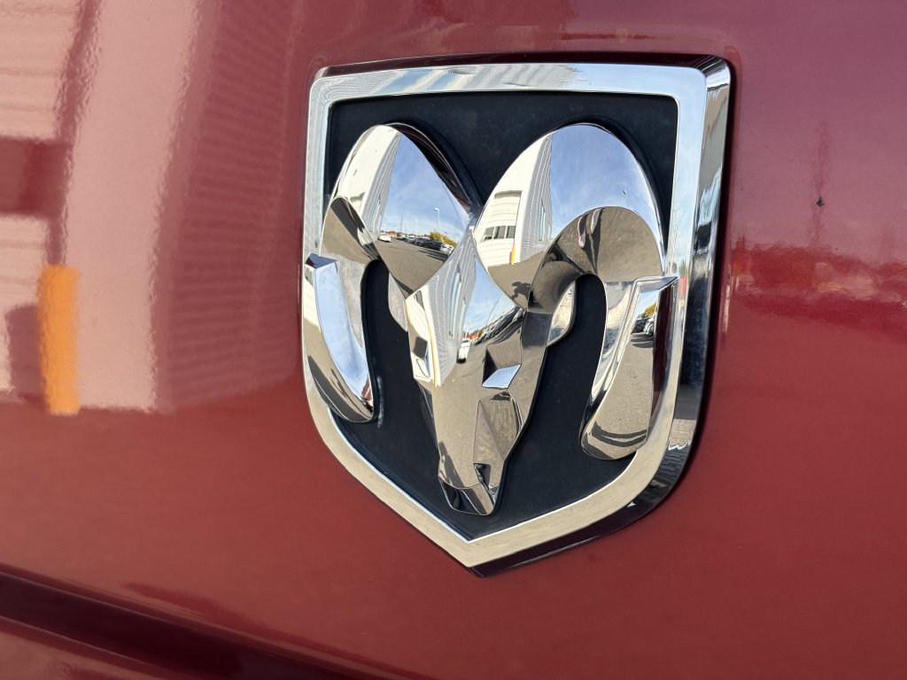 Used 2015 RAM 3500 Laramie Longhorn AWD/4WD image 10