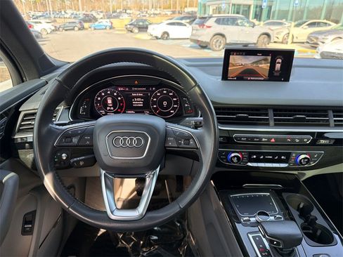 Used 2018 Audi Q7 3.0T Prestige w/ Prestige Package image 24