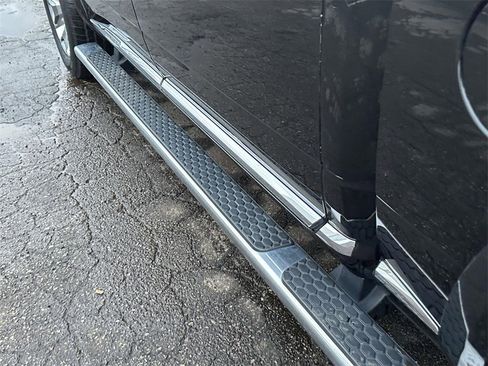 Used 2017 RAM 1500 Limited image 13