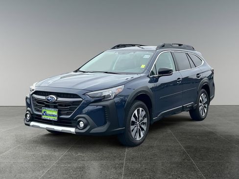 Used 2025 Subaru Outback Limited image 3