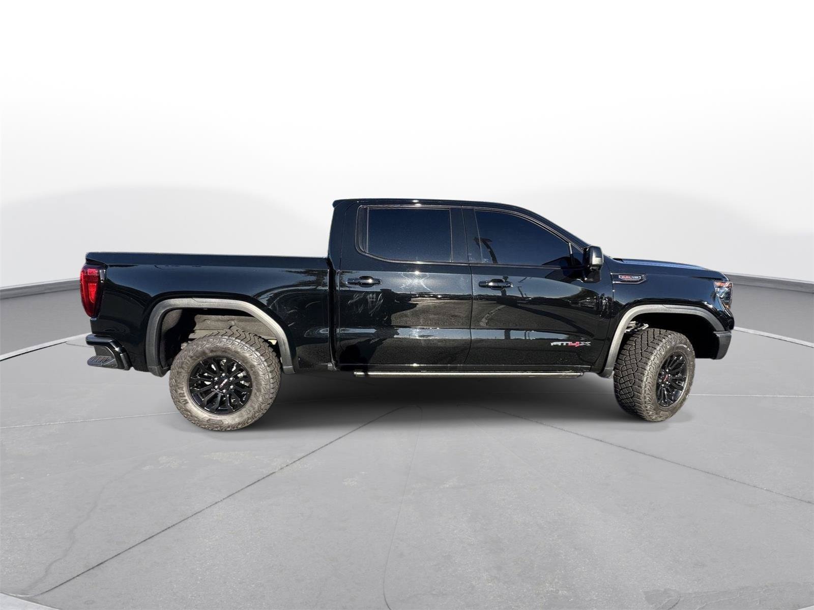 Used 2023 GMC Sierra 1500 AT4X AWD/4WD image 5