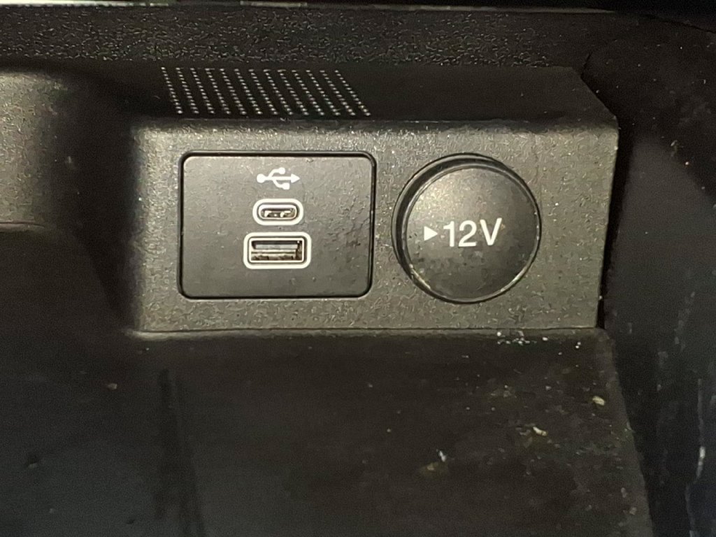 Used 2024 Ford Escape ST-Line w/ Tech Pack #1 AWD/4WD image 18