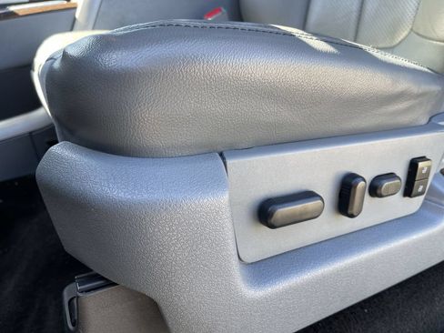 Used 2013 Ford F150 Lariat w/ Luxury Equipment Group AWD/4WD image 17