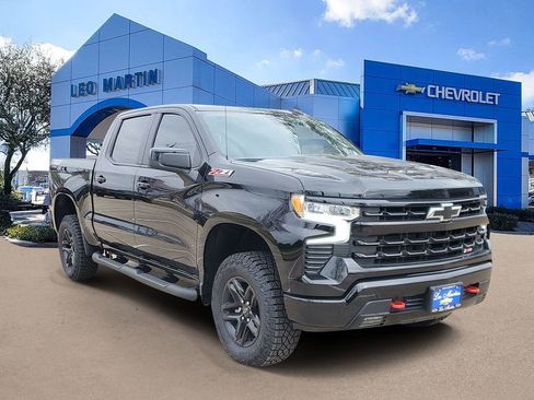 New 2026 Chevrolet Silverado 1500 LT Trail Boss w/ Convenience Package II AWD/4WD image 2