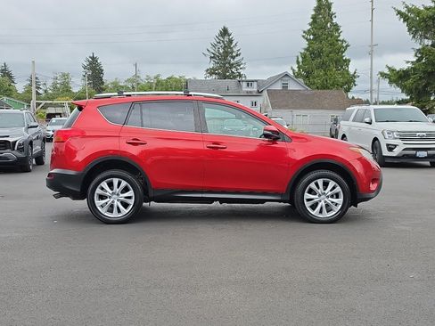 Used 2014 Toyota RAV4 Limited w/ Technology Package FWD image 7
