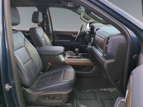 Used 2023 Chevrolet Silverado 1500 High Country w/ Technology Package image 16