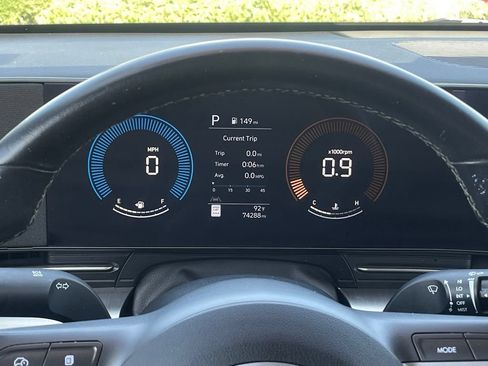 Used 2024 Hyundai Kona SEL FWD image 15