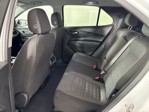 Used 2024 Chevrolet Equinox LT FWD image 19