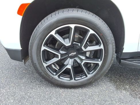Used 2024 Chevrolet Tahoe RST w/ Luxury Package AWD/4WD image 10