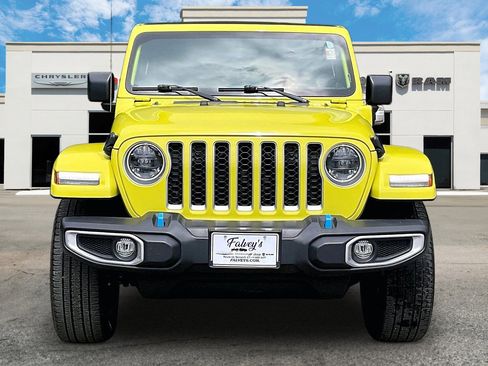 Certified 2023 Jeep Wrangler Unlimited Sahara w/ Cold Weather Group AWD/4WD image 3