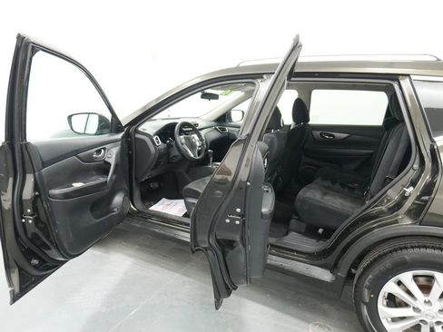 Used 2016 Nissan Rogue SV w/ SV Premium Package FWD image 20