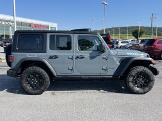 Used 2024 Jeep Wrangler Unlimited AWD/4WD video 2