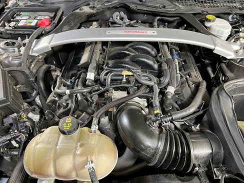 Used 2018 Ford Mustang Shelby GT350 w/ Electronics Package image 28