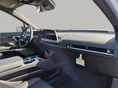 New 2026 Cadillac Vistiq Luxury AWD/4WD image 14
