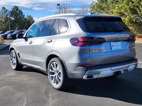 New 2026 BMW X5 xDrive40i image 3