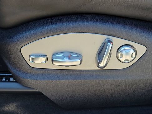 Certified 2021 Porsche Macan S AWD/4WD image 29