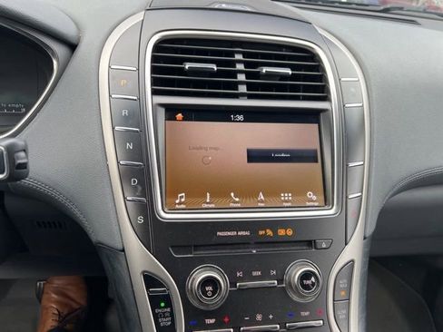 Used 2019 Lincoln Nautilus Reserve image 11