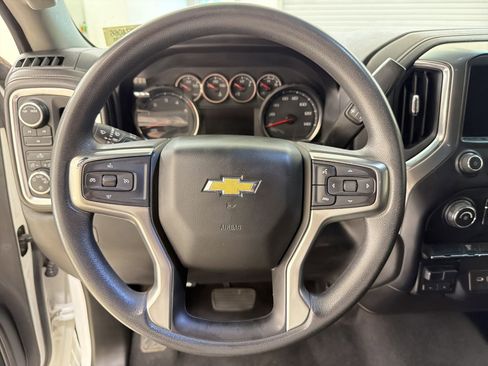 Used 2020 Chevrolet Silverado 2500 LT w/ Z71 Off-Road Package AWD/4WD image 17