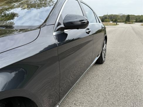 Used 2015 Mercedes-Benz S 550 4MATIC Sedan w/ Premium 1 Package image 35