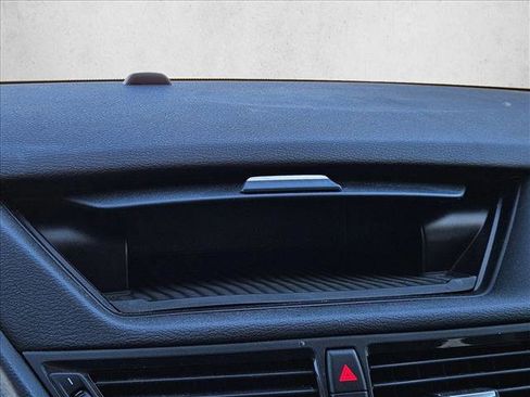 Used 2014 BMW X1 sDrive28i image 17