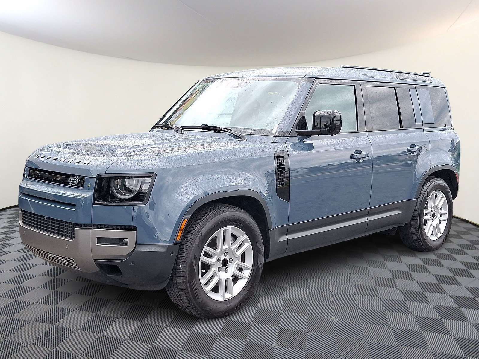 Certified 2026 Land Rover Defender 110 S AWD/4WD image 1