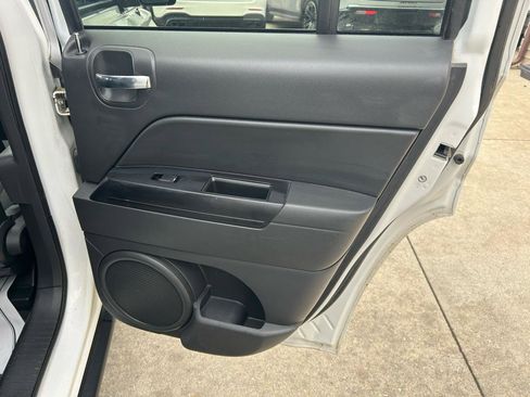 Used 2012 Jeep Patriot Sport FWD image 15