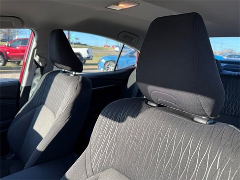 Used 2025 Toyota Camry LE image 10