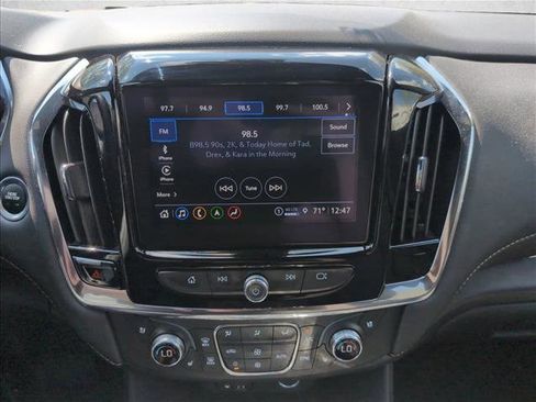 Used 2023 Chevrolet Traverse Premier w/ Redline Edition image 14