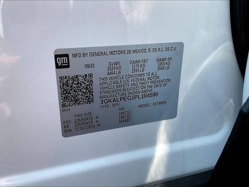 Used 2023 GMC Terrain SLT w/ Elevation Edition FWD image 23