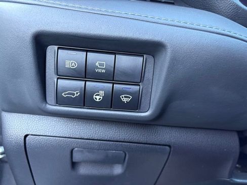 Used 2022 Toyota Highlander Limited image 25