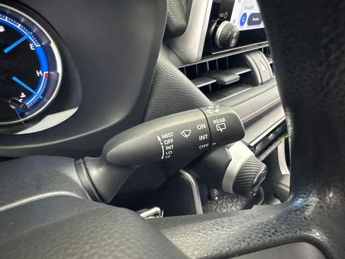 Certified 2025 Toyota RAV4 LE AWD/4WD image 21